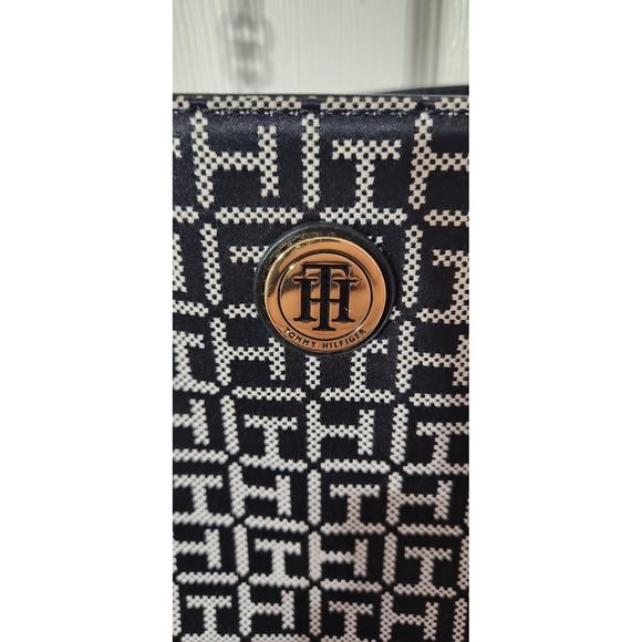 Tommy Hilfiger Shopper Style Monogram Logo Bag Tote Black Handbag - Picture 6 of 9